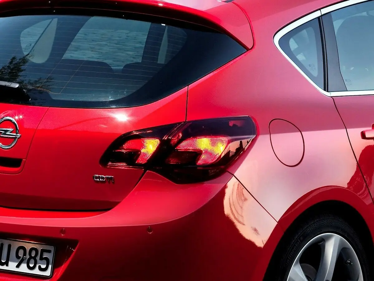 Opel Astra J Хэтчбек 5 дв. — фото 15