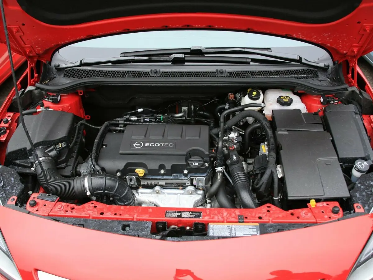 Opel Astra J Хэтчбек 5 дв. — фото 16