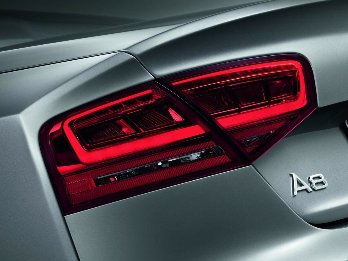 Audi A8 III (D4) Седан