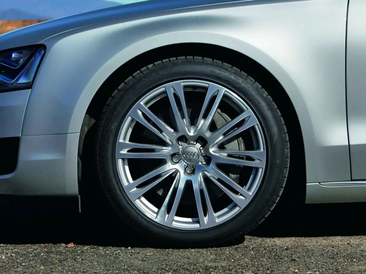 Audi A8 III (D4) Седан — сүрөт 19