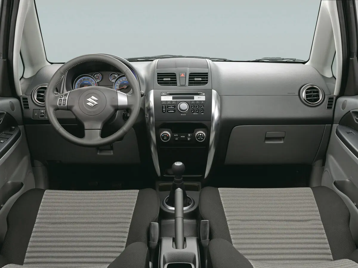 Suzuki SX4 I (Classic) Рестайлинг Хэтчбек 5 дв. — сүрөт 6