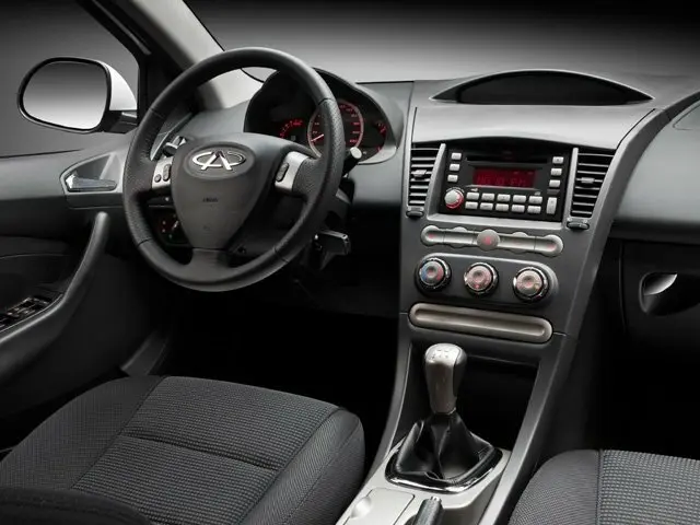 Chery M11 (A3) 2010 – 2015 Хэтчбек 5 дв. — сүрөт 5