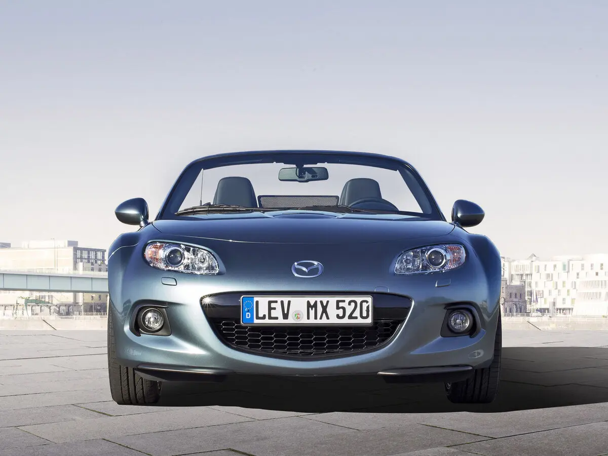 Mazda MX-5 III (NC) Рестайлинг Родстер — сүрөт 3