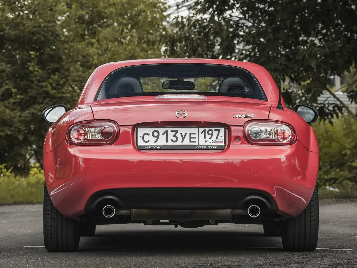 Mazda MX-5 III (NC) Рестайлинг Родстер — сүрөт 17