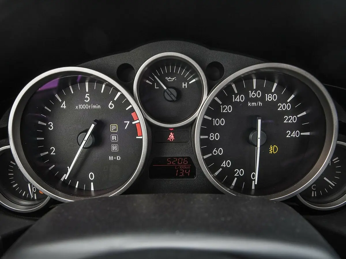 Mazda MX-5 III (NC) Рестайлинг Родстер — сүрөт 19