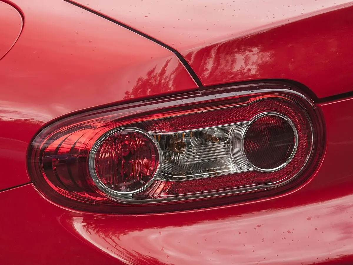 Mazda MX-5 III (NC) Рестайлинг Родстер — сүрөт 25