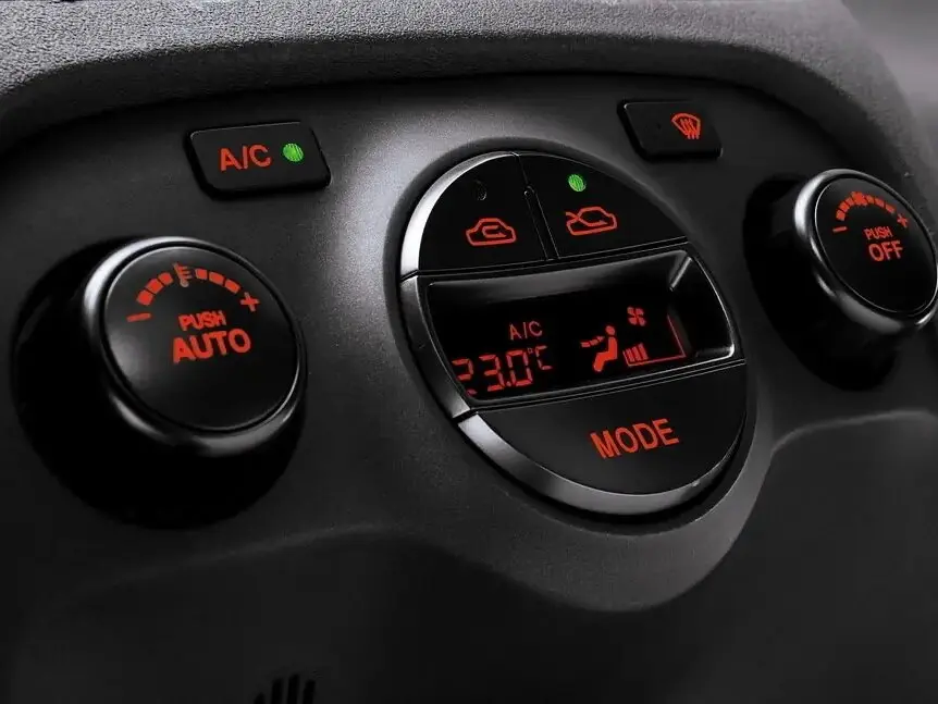 Kia Rio II Рестайлинг Хэтчбек 5 дв. — фото 12