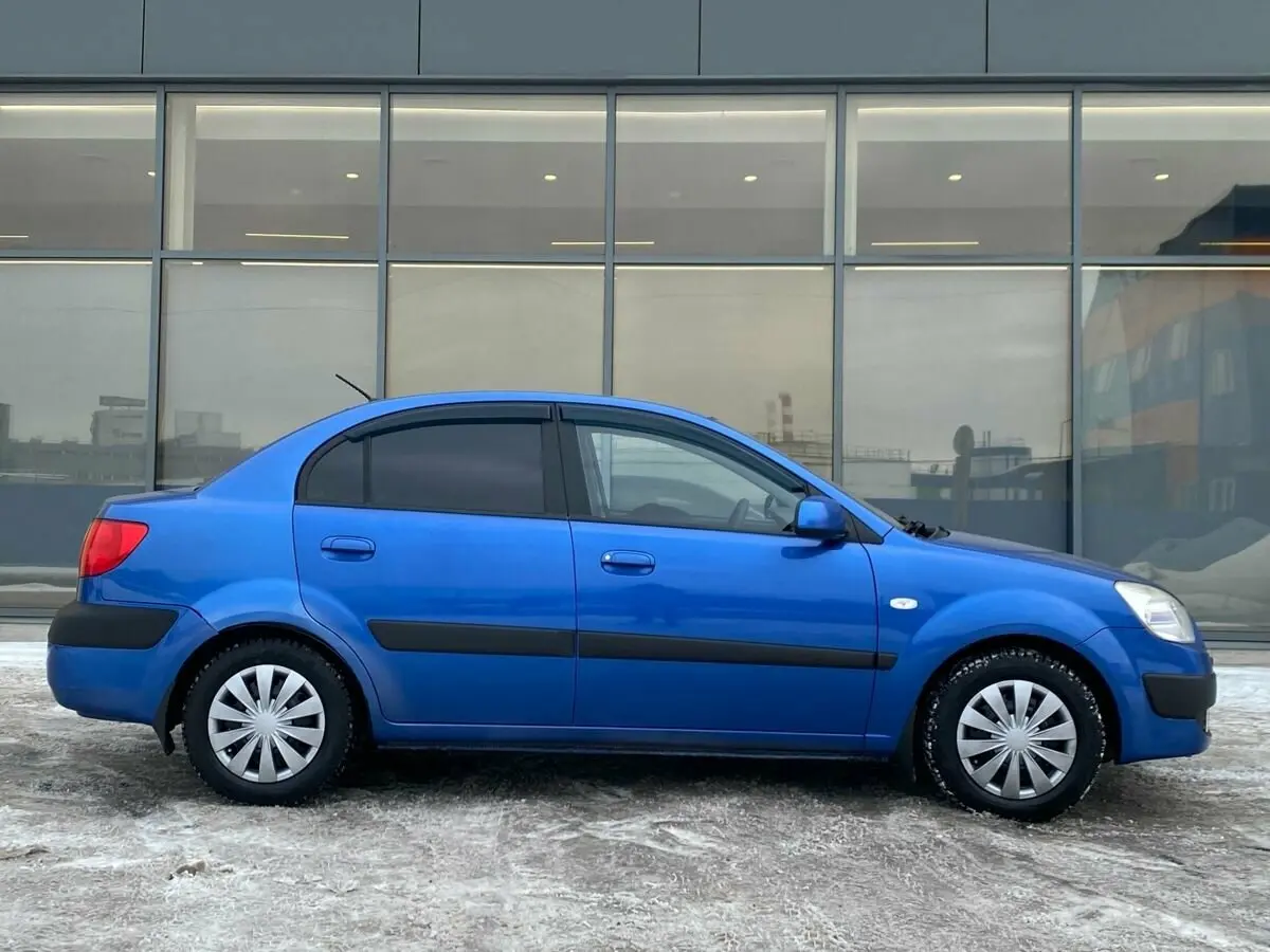 Kia Rio II Рестайлинг Седан — фото 2