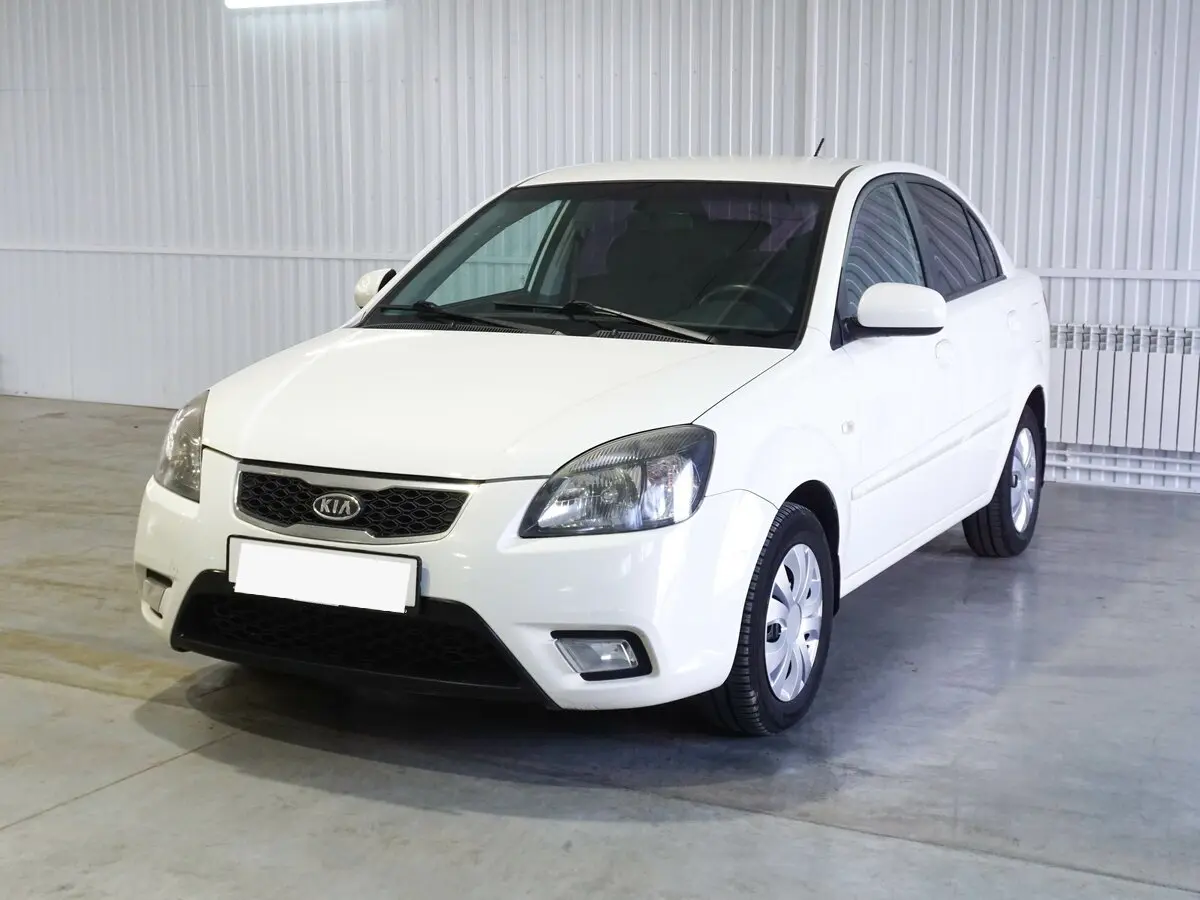 Kia Rio II Рестайлинг Седан — фото 3