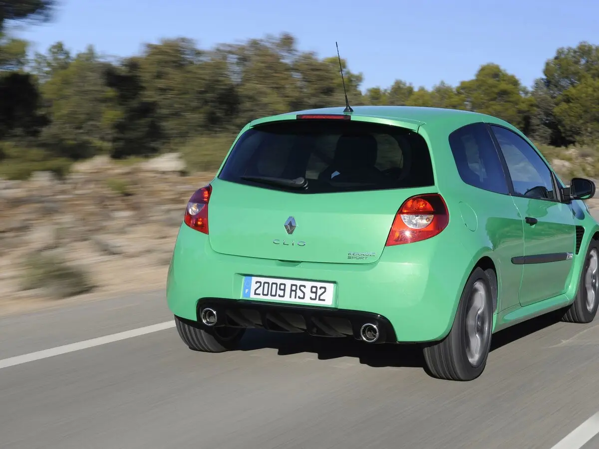 Renault Clio RS III Рестайлинг Хэтчбек 3 дв. — сүрөт 5