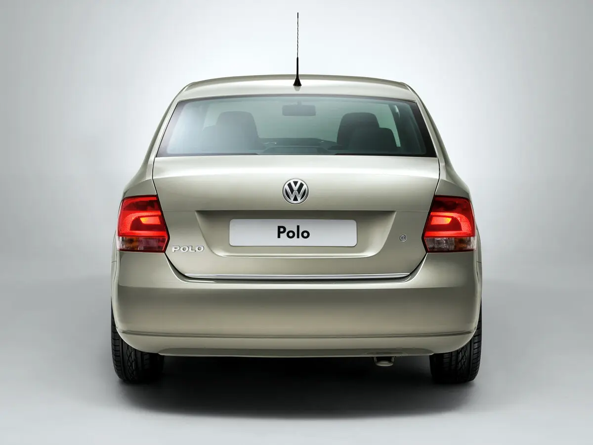Volkswagen Polo V Седан — фото 4