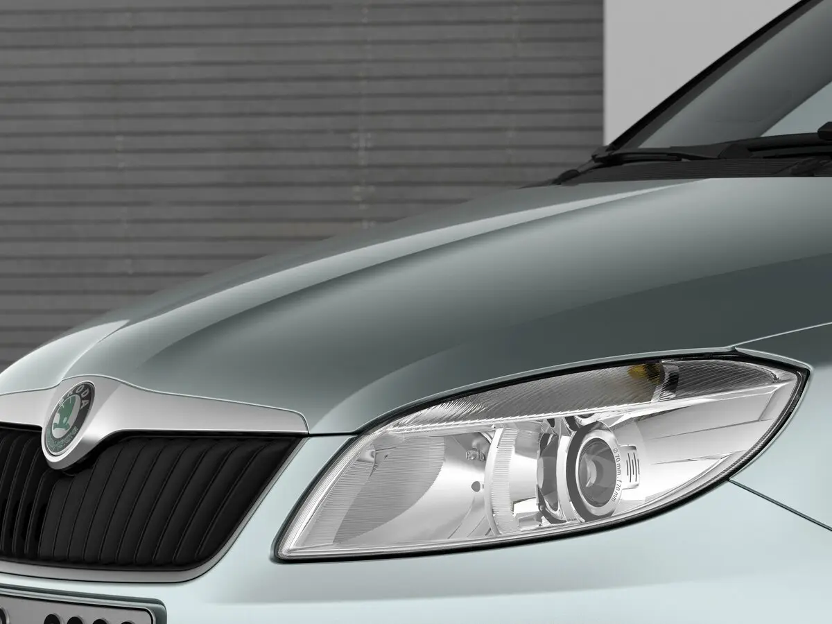 Skoda Fabia II Рестайлинг Хэтчбек 5 дв. — фото 10