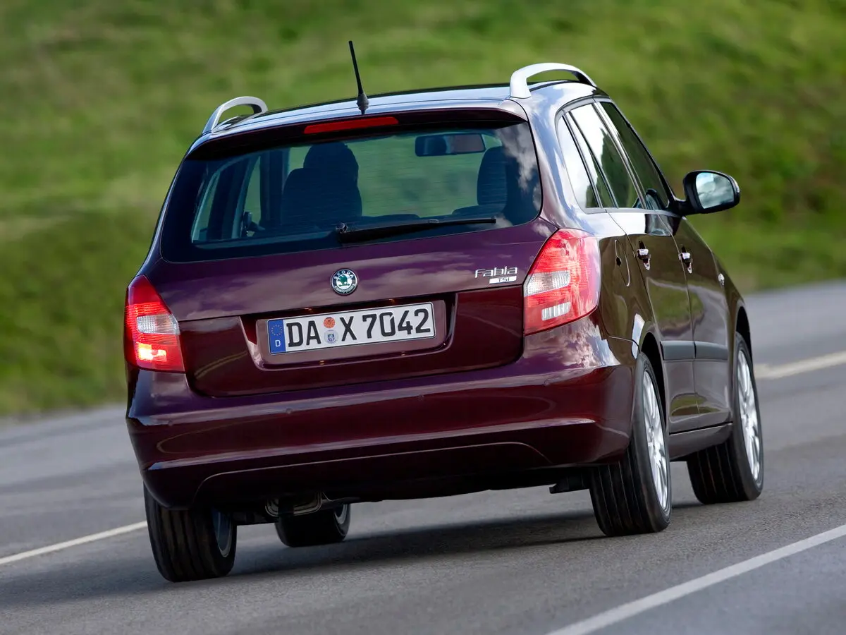 Skoda Fabia II Рестайлинг Универсал 5 дв. — photo 4