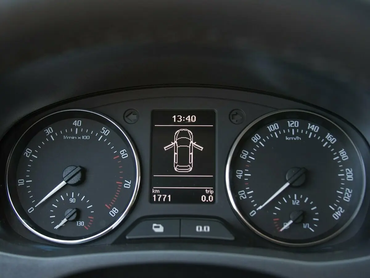 Skoda Fabia II Рестайлинг Универсал 5 дв. — photo 8