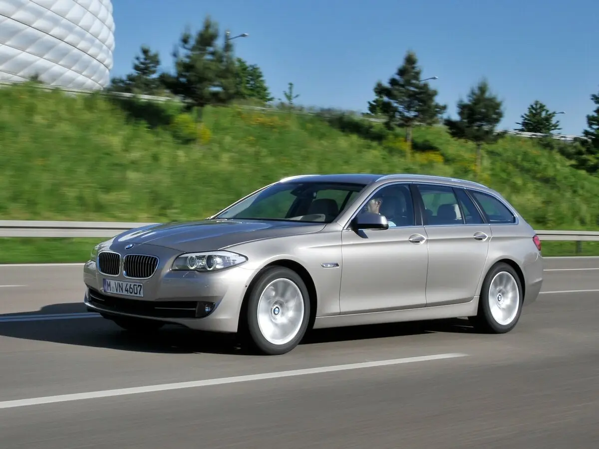 BMW 5 серии VI (F10/F11/F07) Универсал 5 дв.