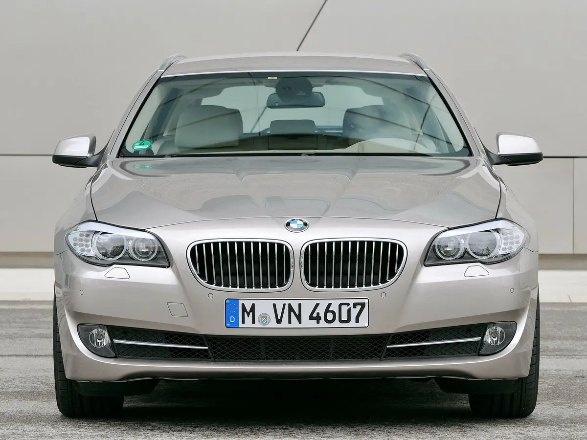 BMW 5 серии VI (F10/F11/F07) Универсал 5 дв. — фото 3
