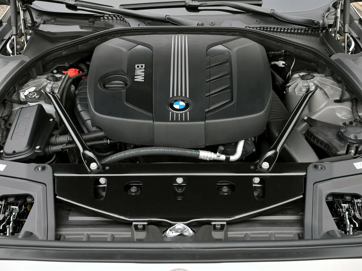 BMW 5 серии VI (F10/F11/F07) Универсал 5 дв. — фото 19