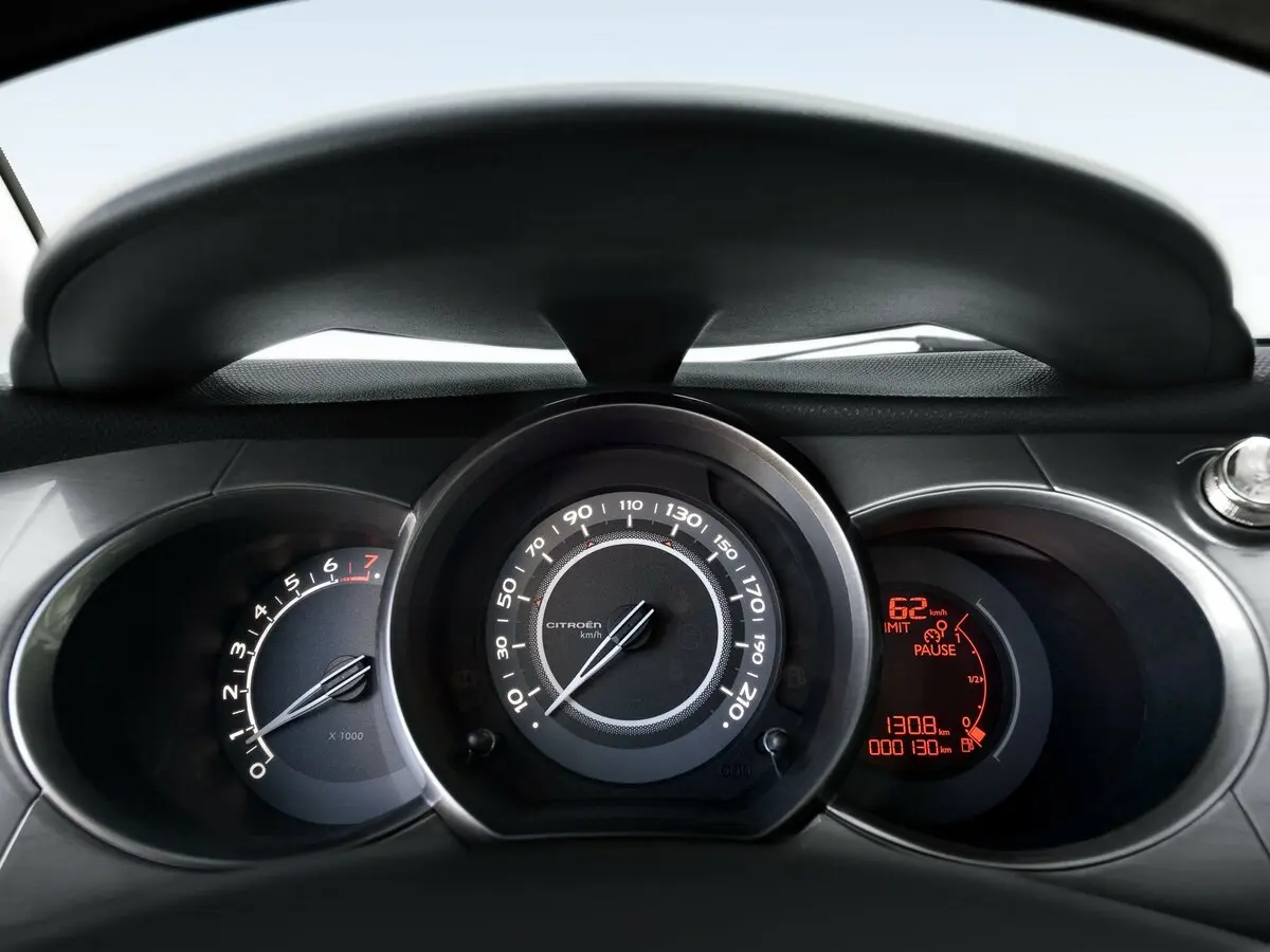 Citroen C3 II Хэтчбек 5 дв. — сүрөт 9