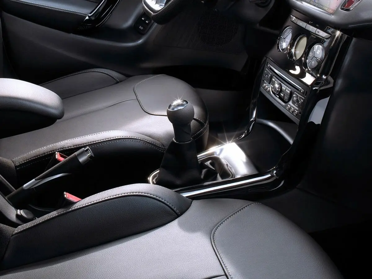 Citroen C3 II Хэтчбек 5 дв. — сүрөт 13