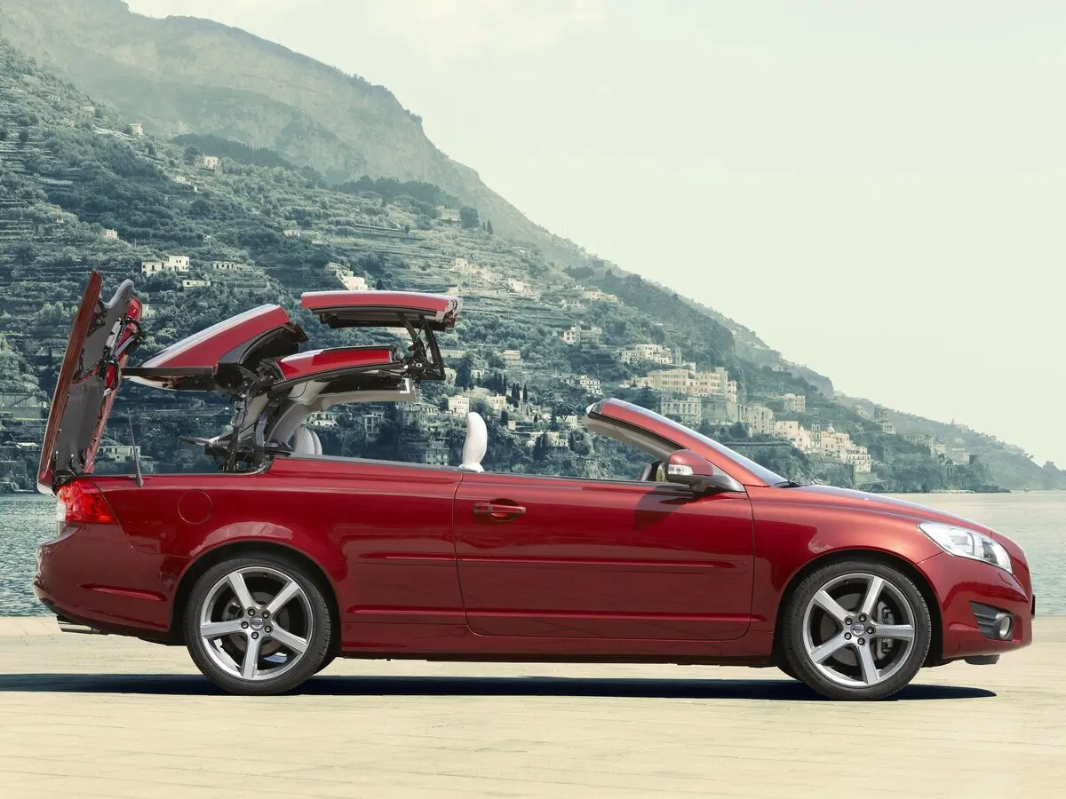 Volvo C70 II Рестайлинг Кабриолет — photo 2
