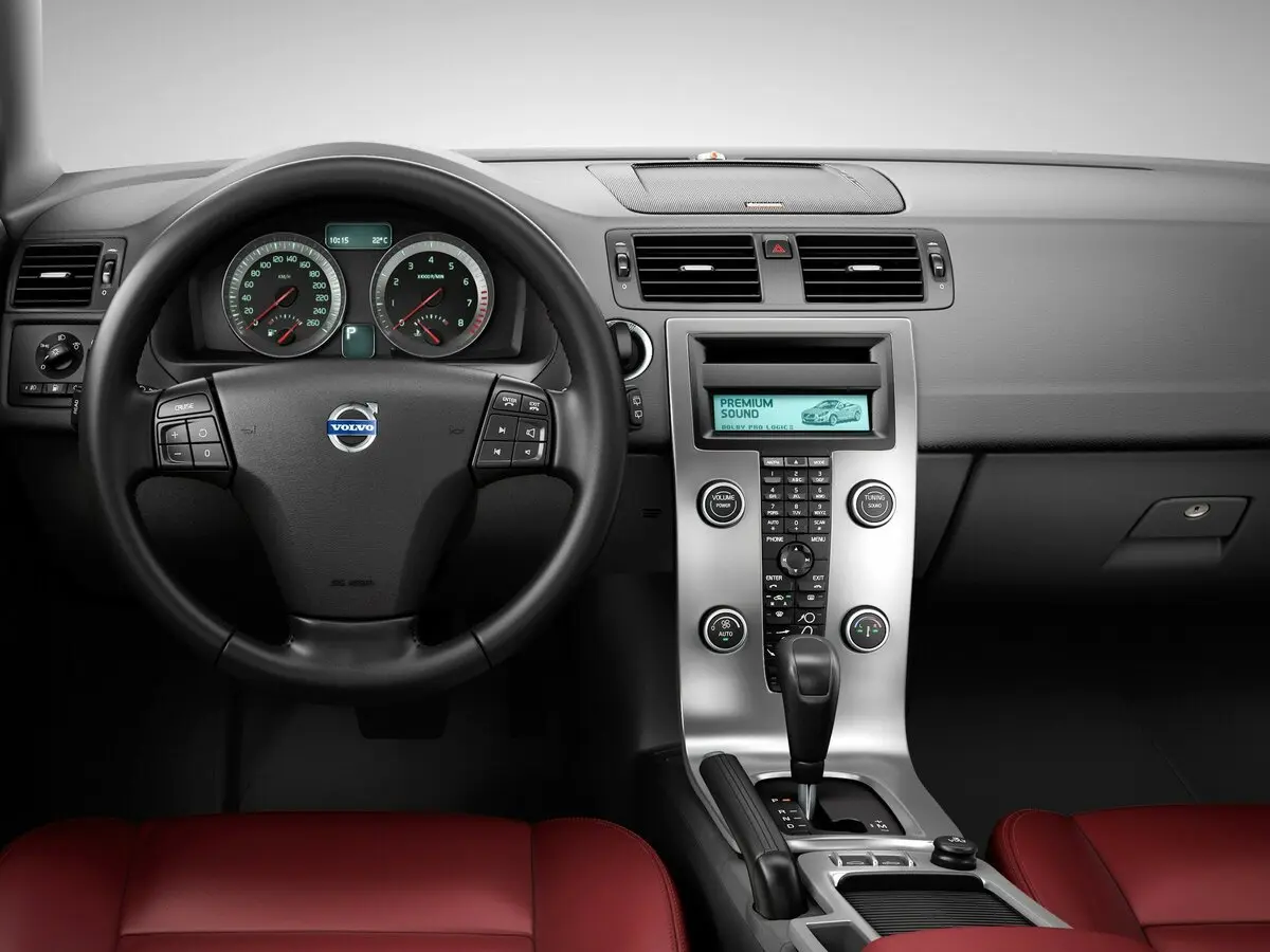 Volvo C70 II Рестайлинг Кабриолет — photo 6