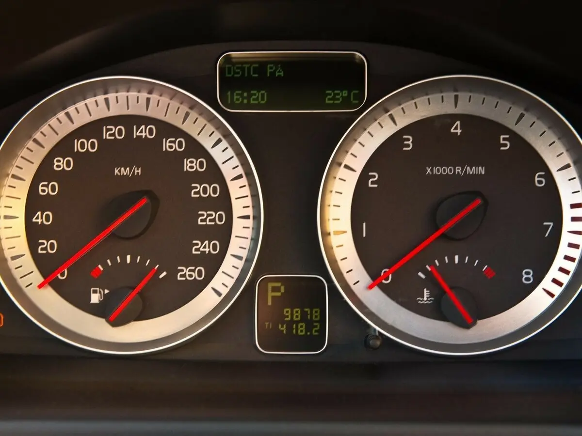 Volvo C70 II Рестайлинг Кабриолет — photo 8