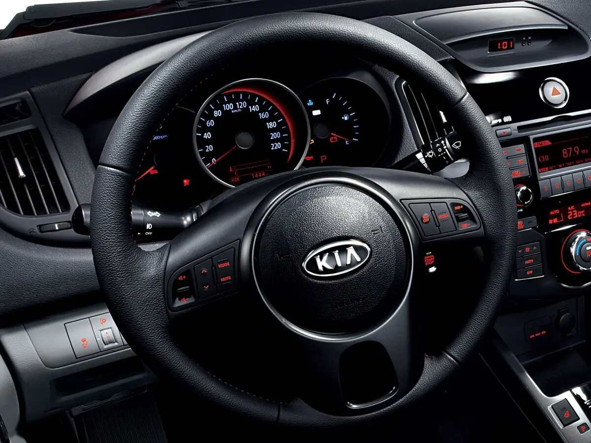 Kia Cerato II Купе Koup — сүрөт 7