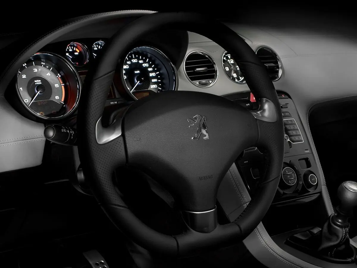 Peugeot RCZ I Купе — сүрөт 9