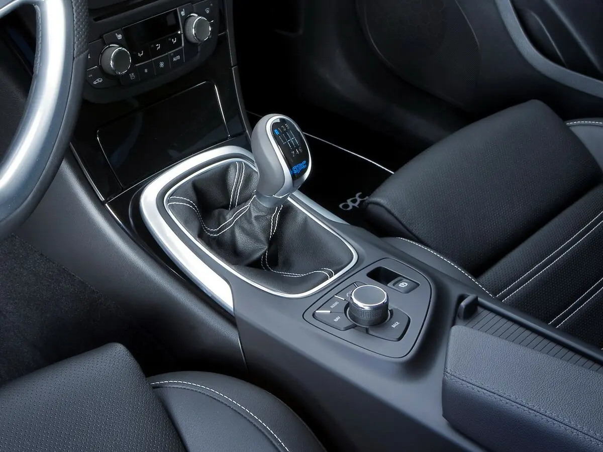 Opel Insignia OPC I Седан — сүрөт 10