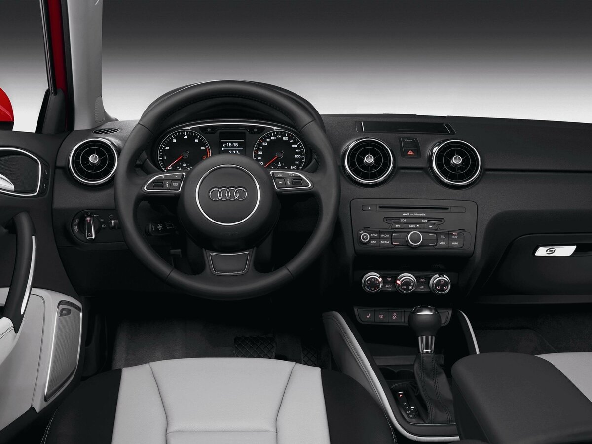 Audi A1 I (8X) Хэтчбек 3 дв.