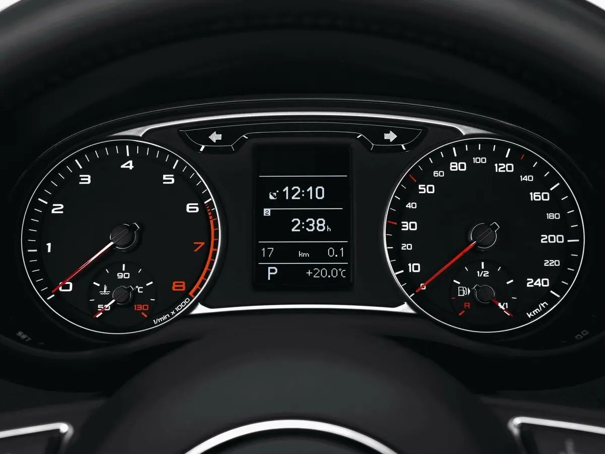 Audi A1 I (8X) Хэтчбек 3 дв. — photo 8