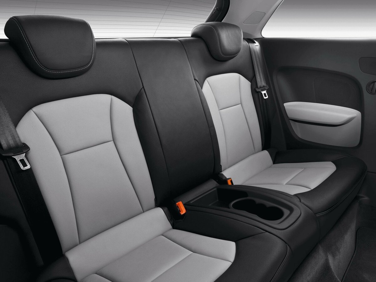 Audi A1 I (8X) Хэтчбек 3 дв.
