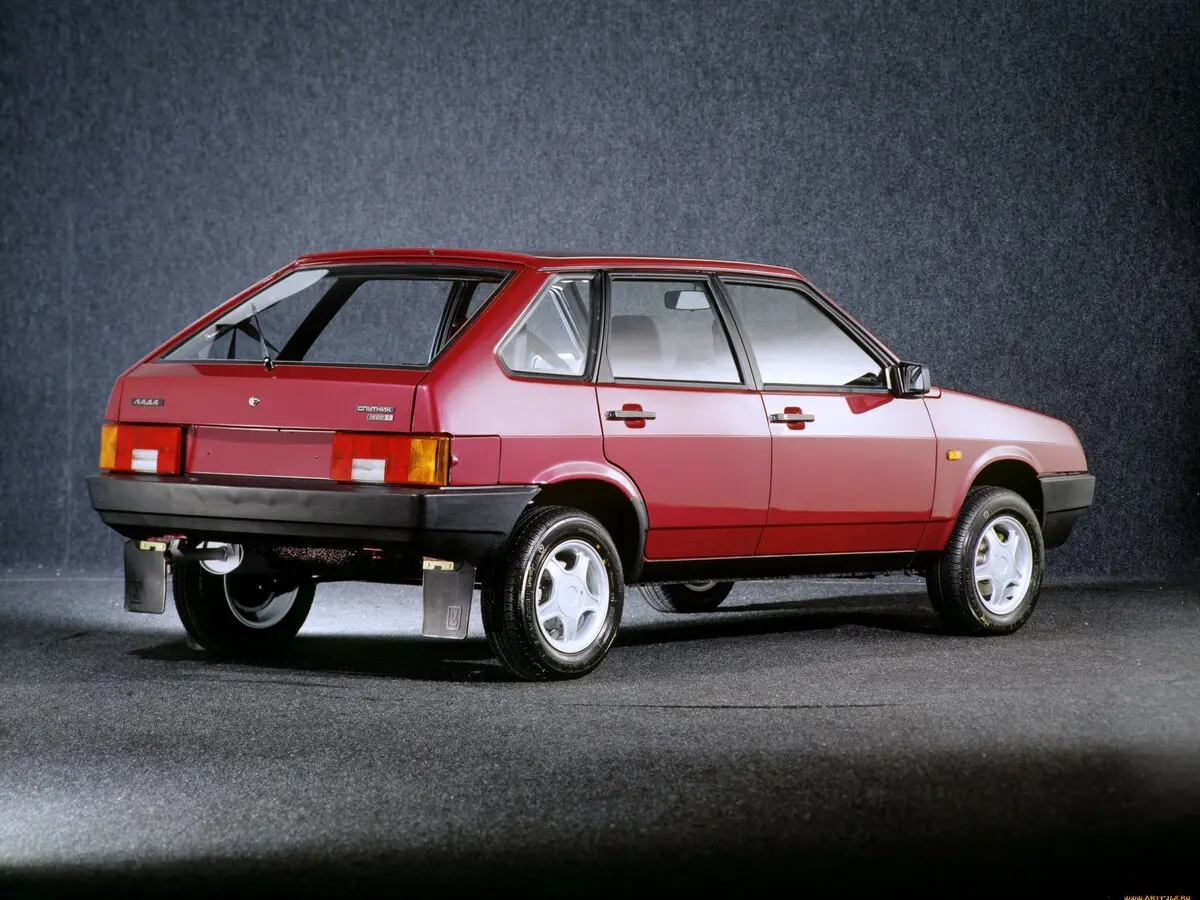Lada (ВАЗ) 2109 1987 – 2006 Хэтчбек 5 дв. — сүрөт 4