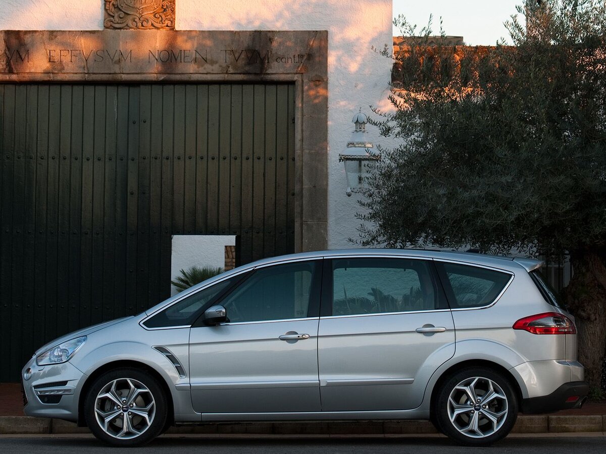 Ford S-MAX I Рестайлинг Минивэн — фото 2