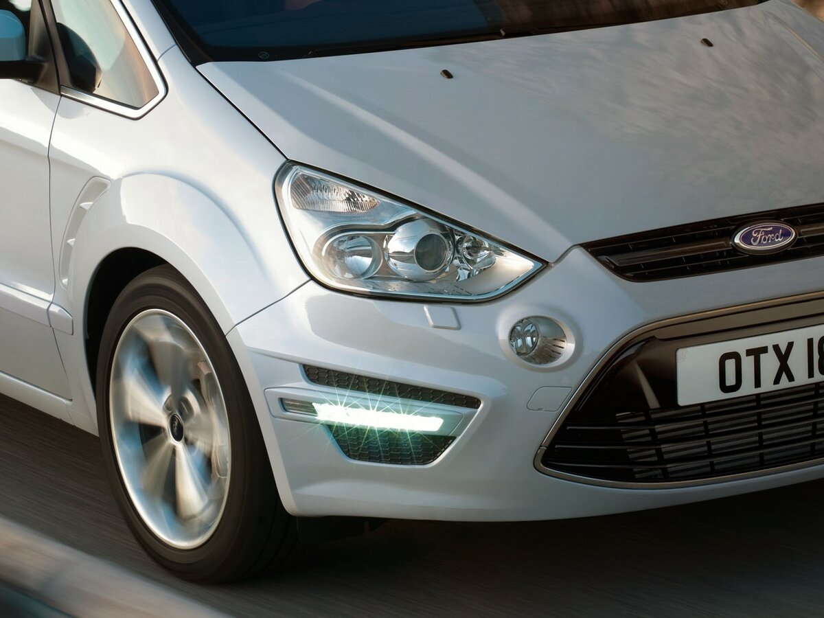 Ford S-MAX I Рестайлинг Минивэн — фото 9