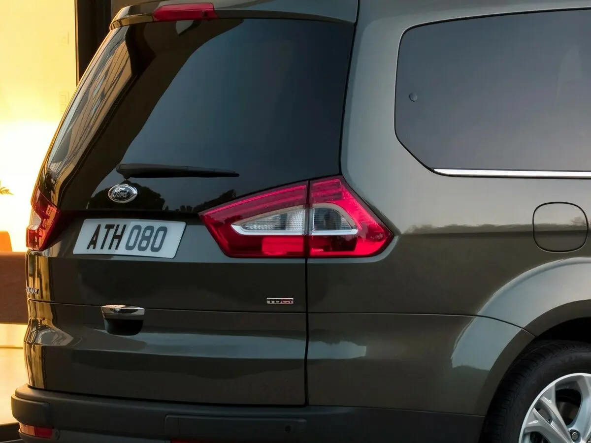Ford Galaxy II Рестайлинг Минивэн — сүрөт 16