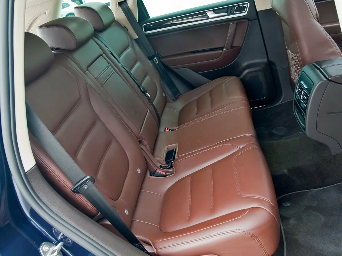 Volkswagen Touareg II Внедорожник 5 дв. — сүрөт 11