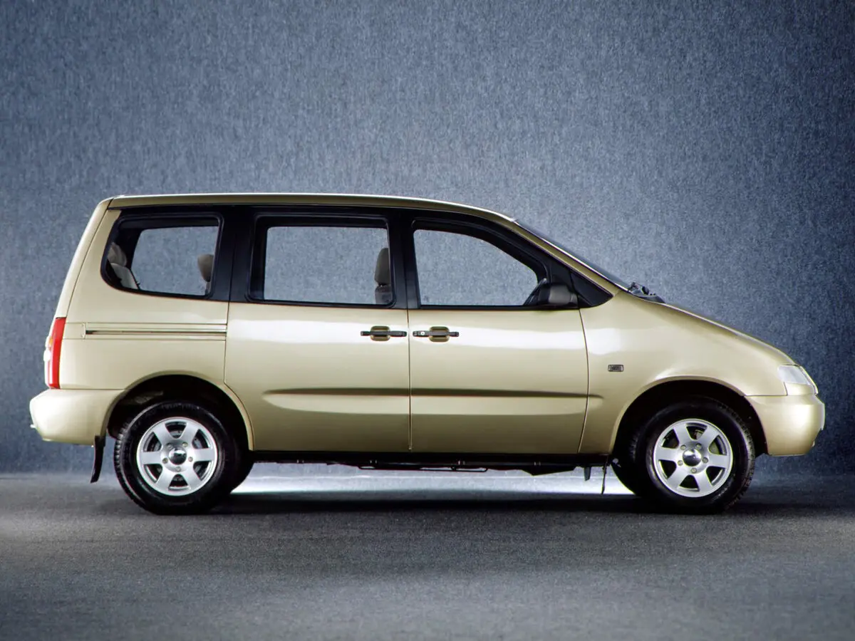 Lada (ВАЗ) 2120 Надежда I Компактвэн — сүрөт 2