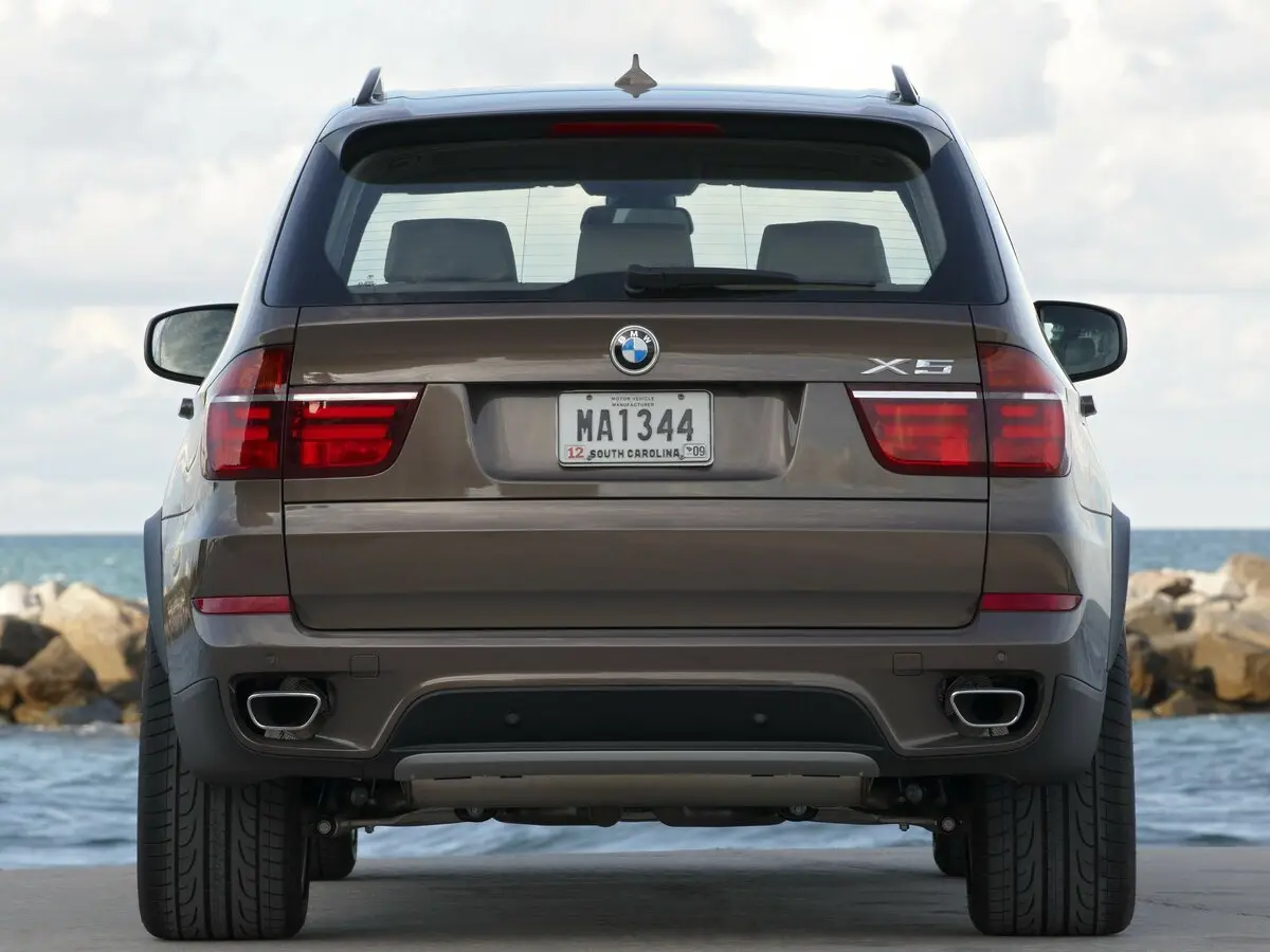 BMW X5 II (E70) Рестайлинг Внедорожник 5 дв. — фото 4