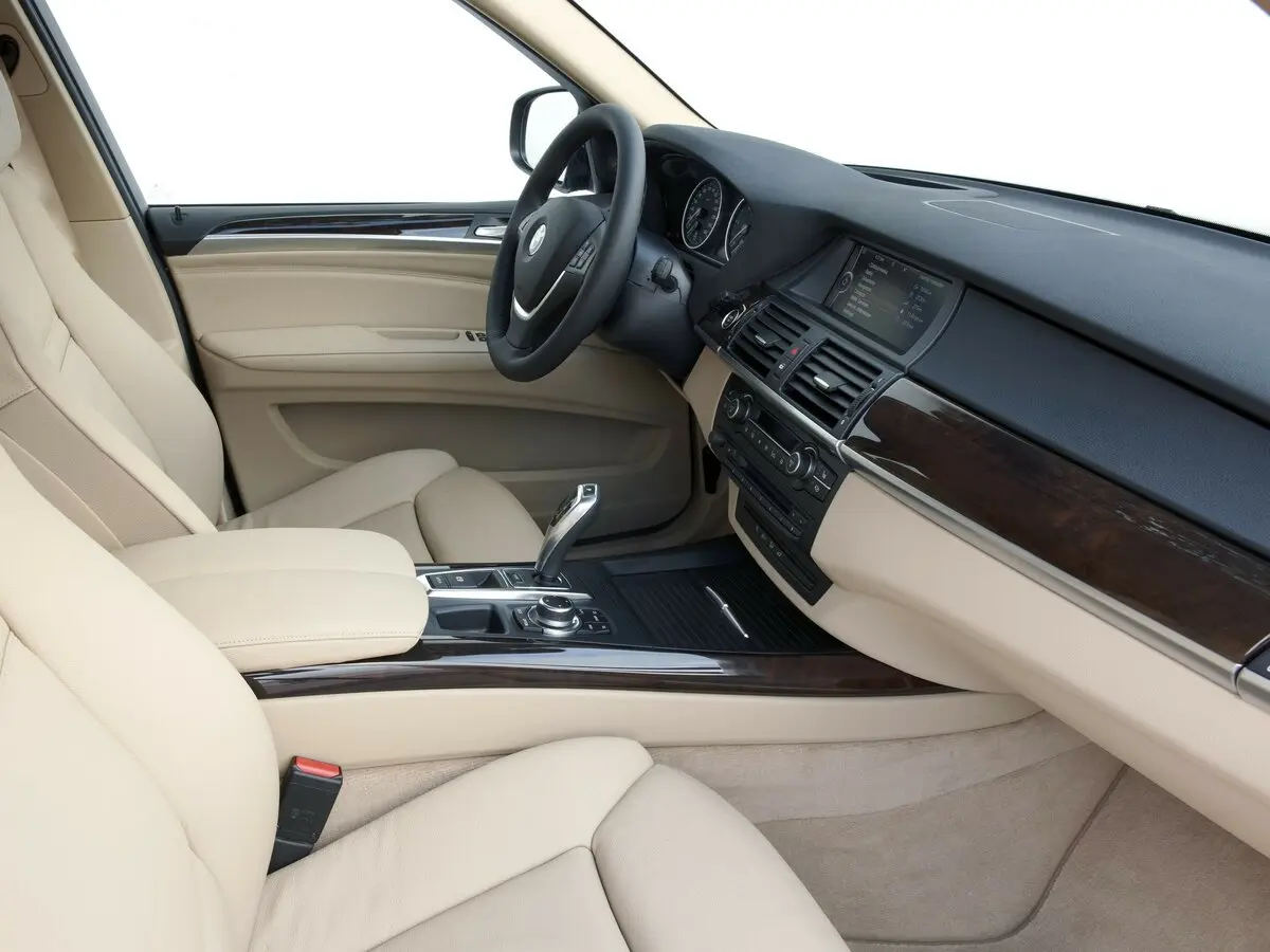 BMW X5 II (E70) Рестайлинг Внедорожник 5 дв. — фото 7