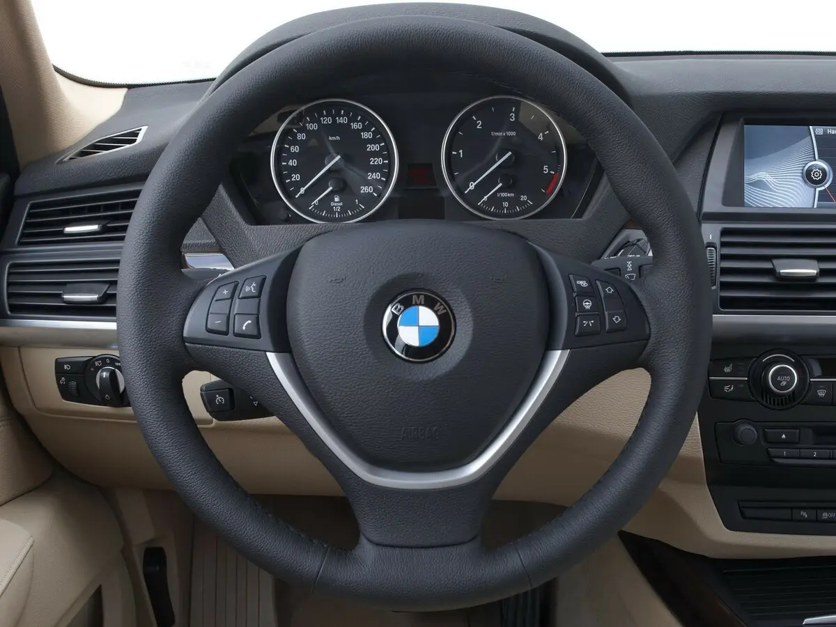 BMW X5 II (E70) Рестайлинг Внедорожник 5 дв. — фото 10