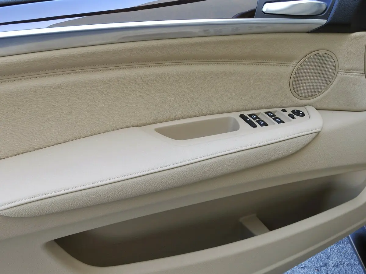 BMW X5 II (E70) Рестайлинг Внедорожник 5 дв. — фото 13