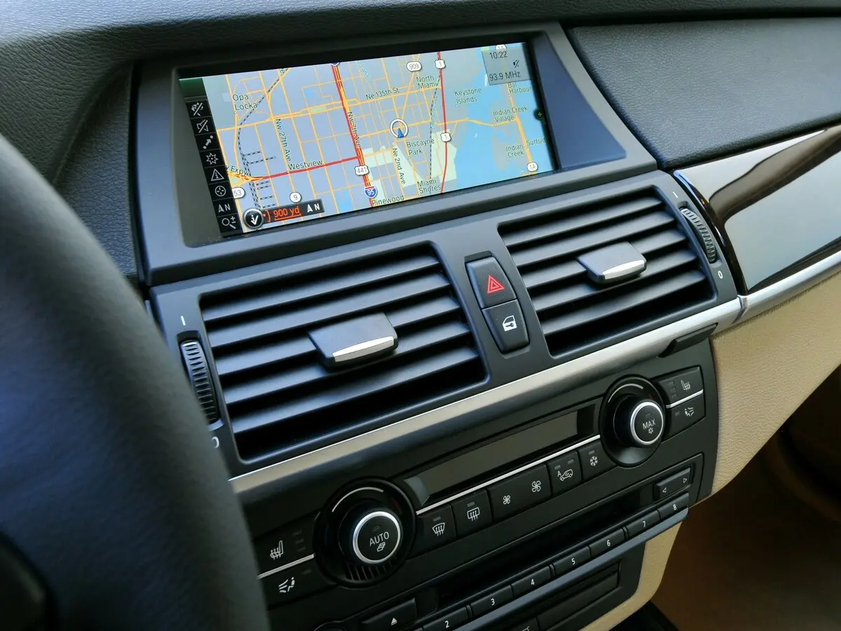 BMW X5 II (E70) Рестайлинг Внедорожник 5 дв. — фото 19