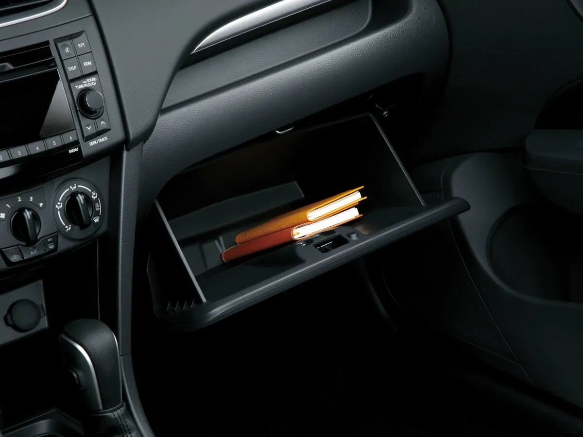 Suzuki Swift IV Хэтчбек 5 дв. — сүрөт 13