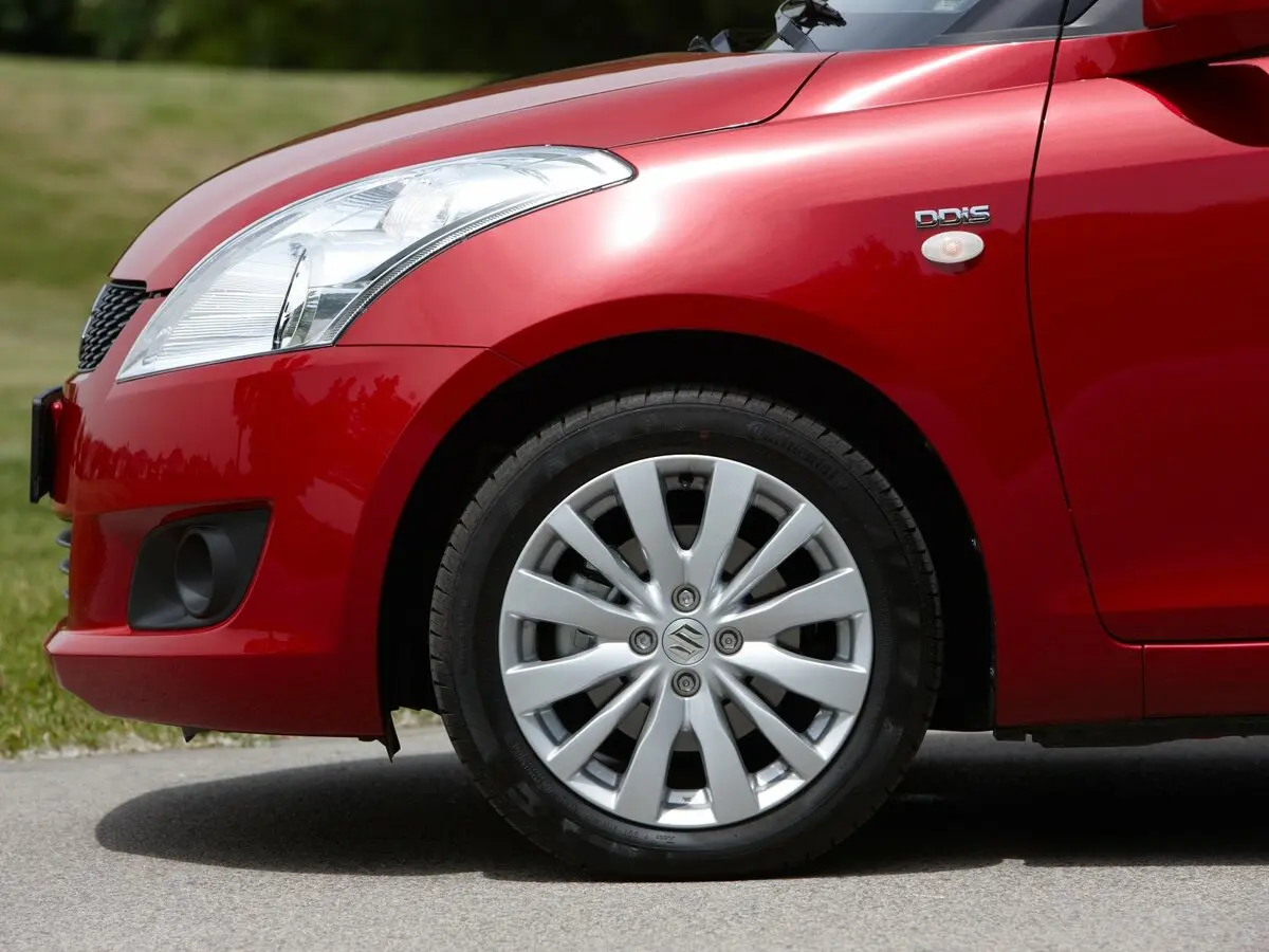 Suzuki Swift IV Хэтчбек 5 дв. — сүрөт 14