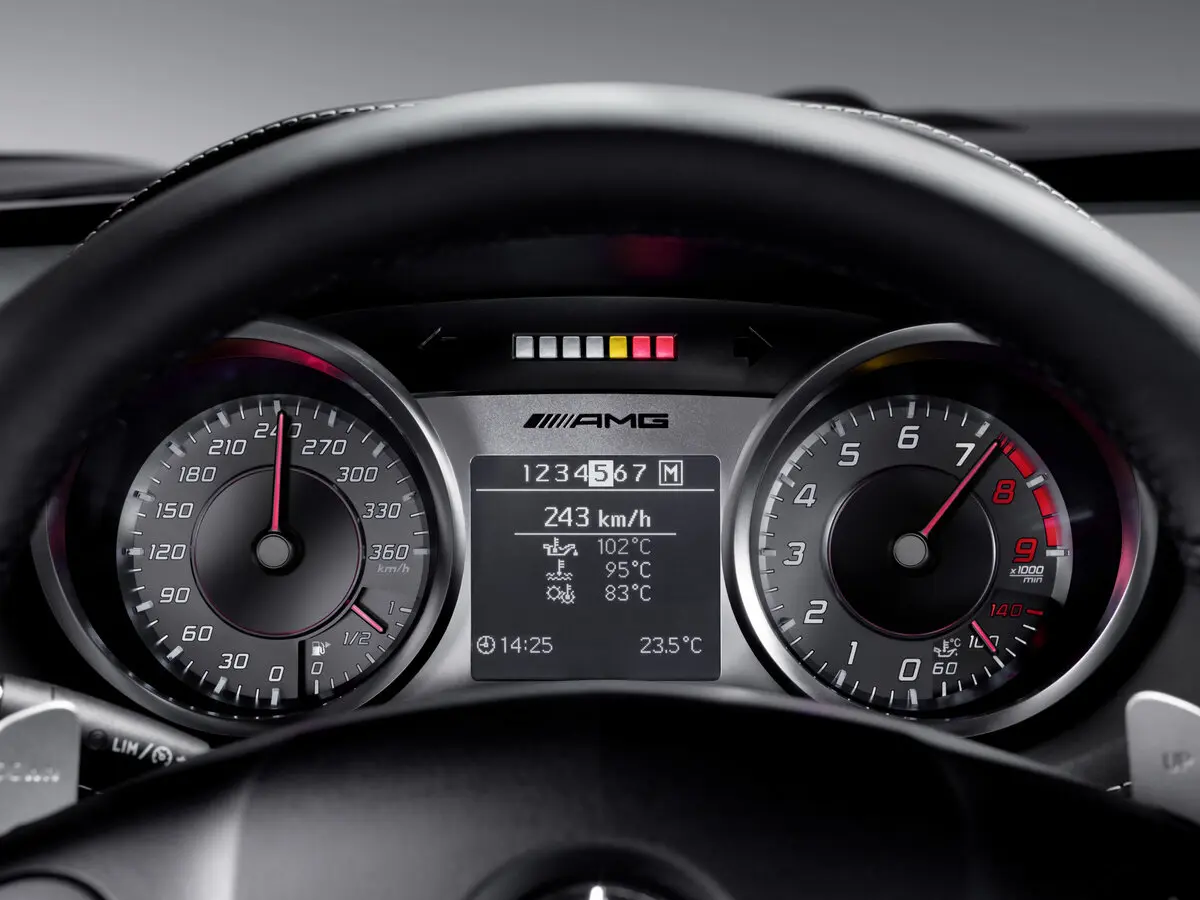 Mercedes-Benz SLS AMG 2010 – 2014 Купе — сүрөт 9