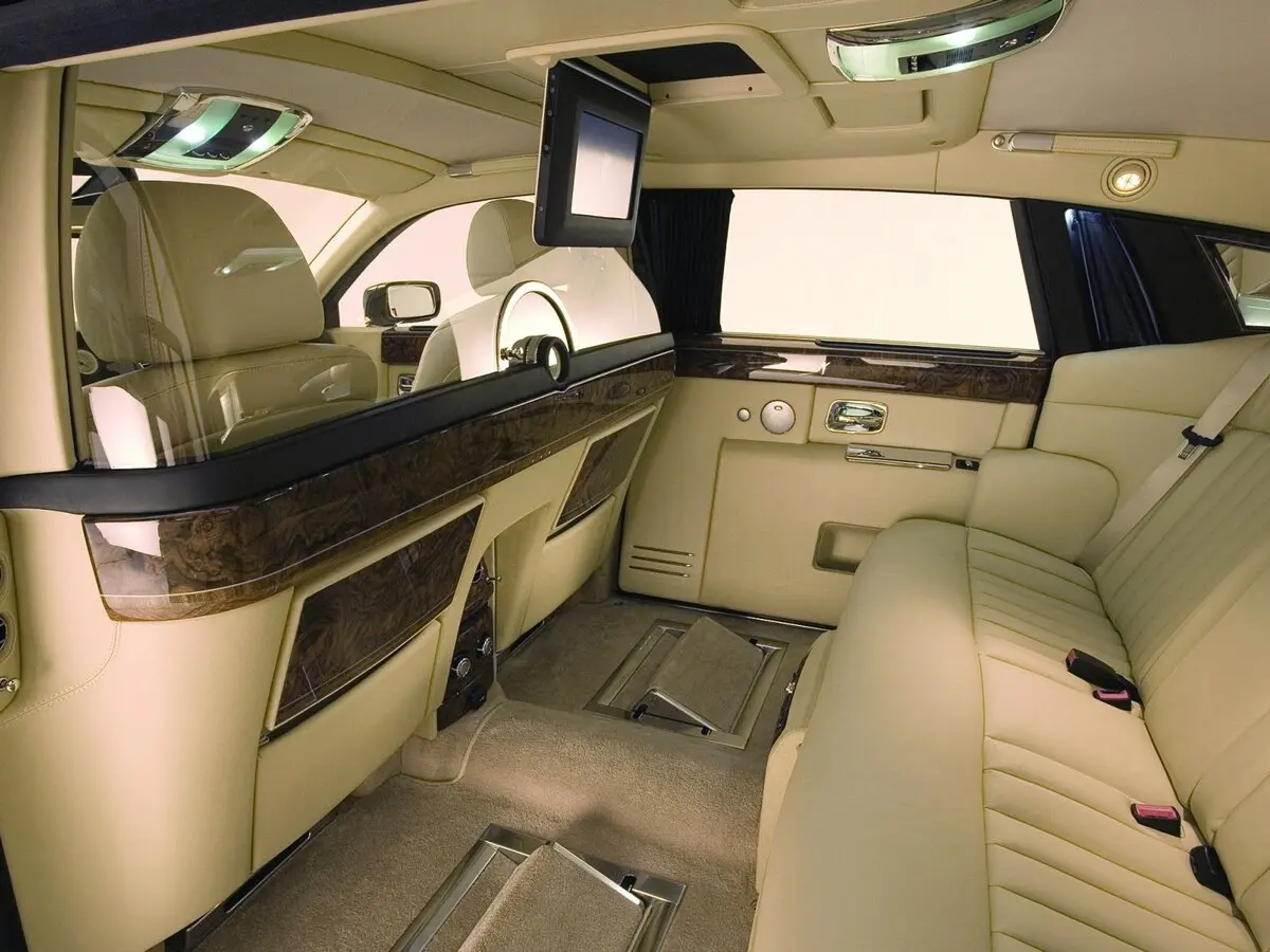 Rolls-Royce Phantom VII Седан Long — 照片 7