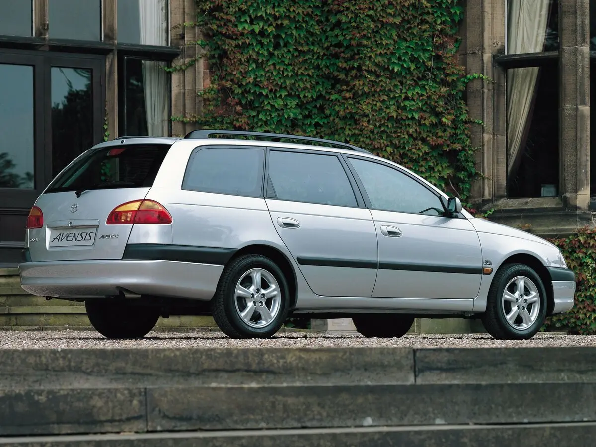 Toyota Avensis I Рестайлинг Универсал 5 дв. — сүрөт 4