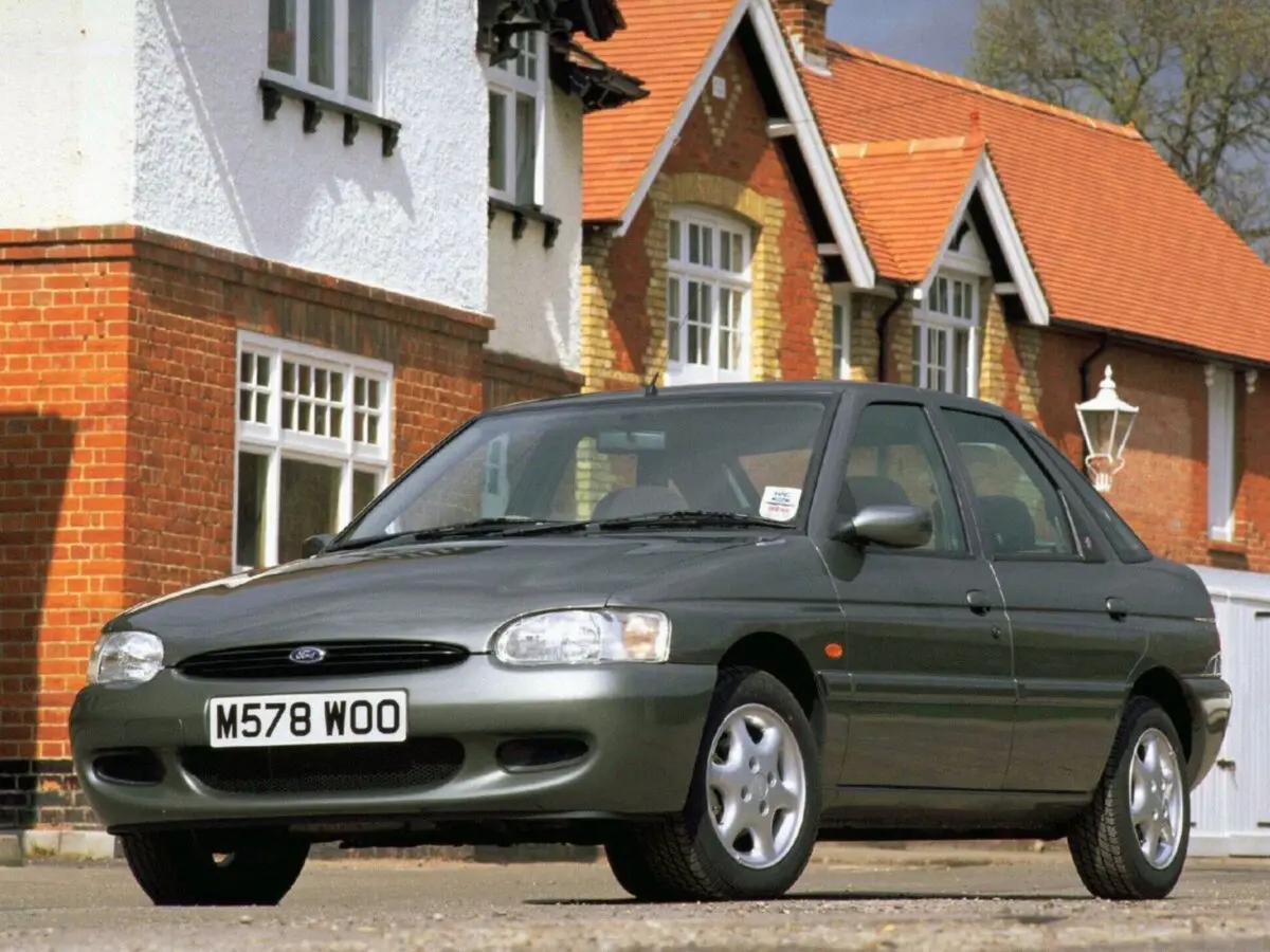 Ford Escort V Рестайлинг 2 Хэтчбек 5 дв.