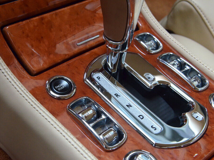Bentley Brooklands II Купе — фото 14